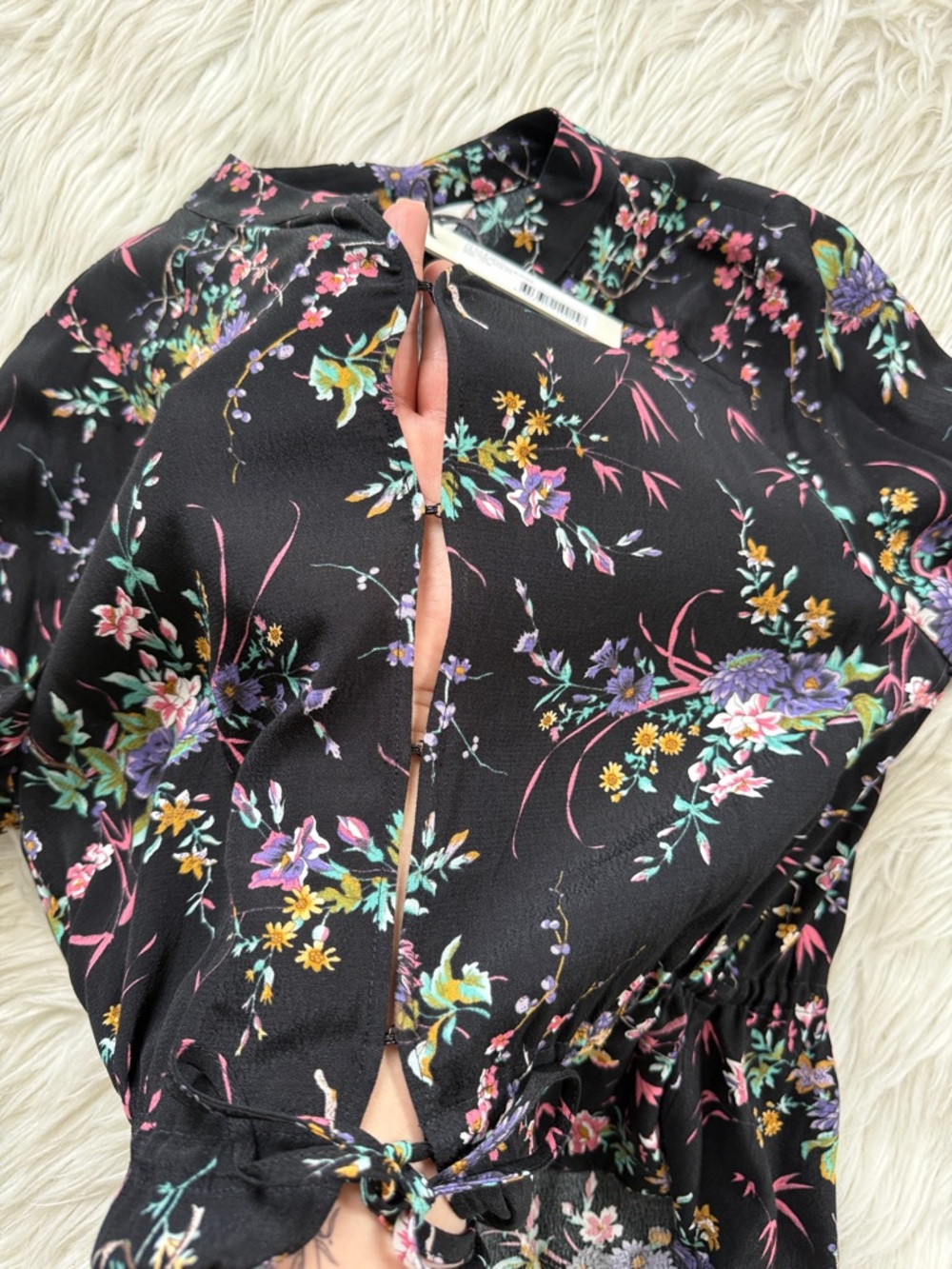 NWT!! ROLLA'S Ella Meadows Black Floral Long Sleeve Blouse Size M - Picture 9 of 12